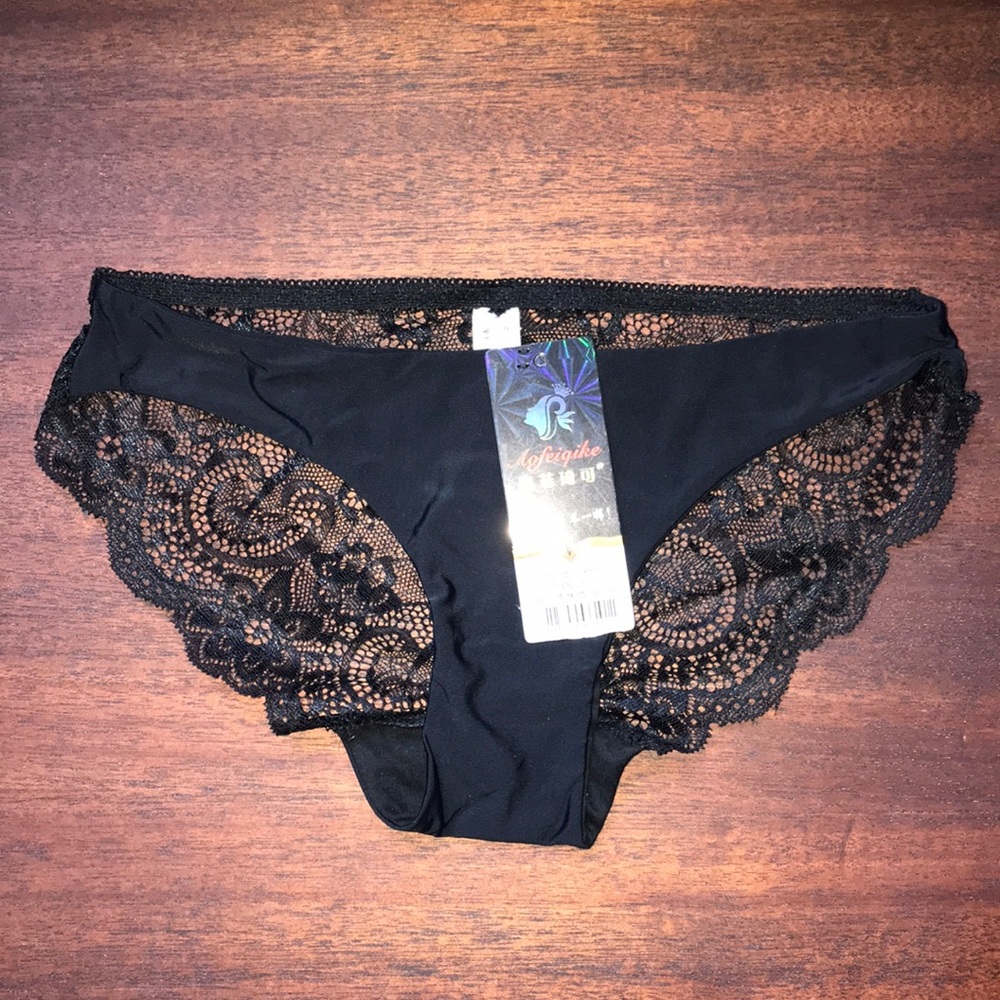 Pack of 12 Panties Lace! NWT